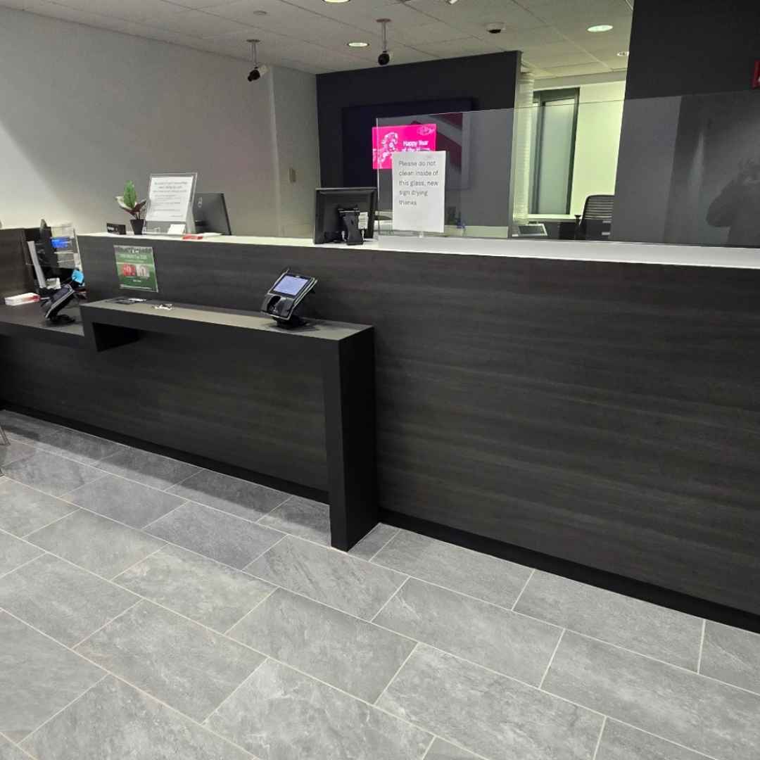 bank-teller-station-cabinetry